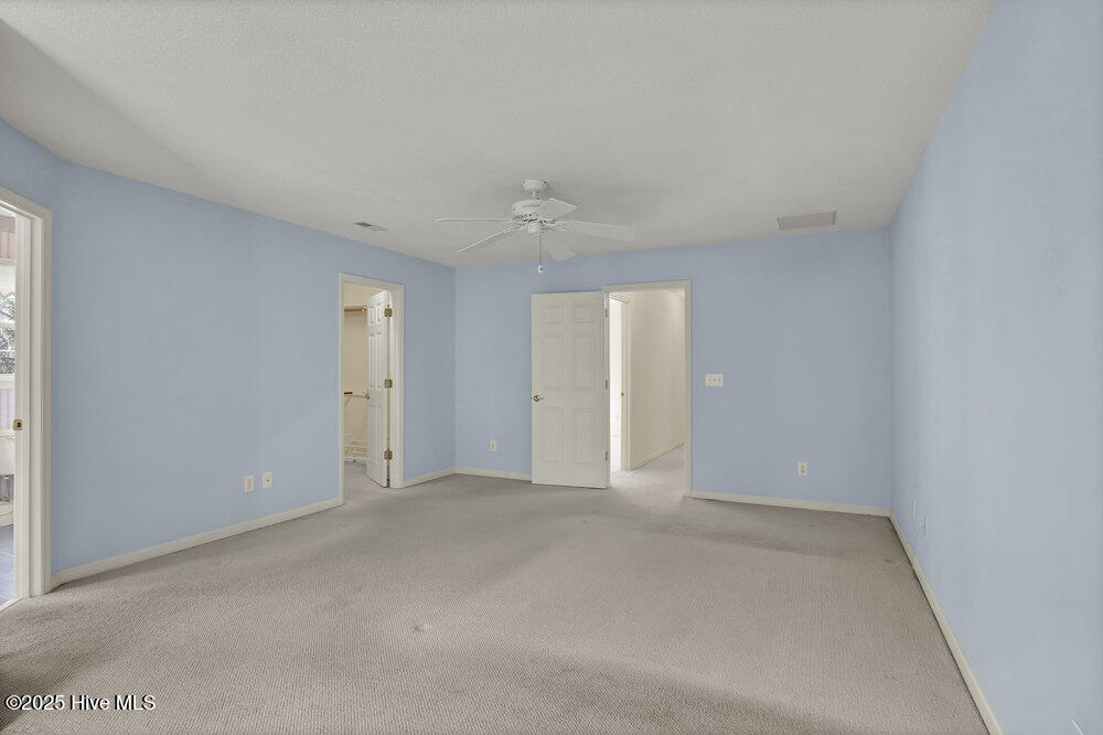 622 Valley Brook Road Wilmington, NC 28412 - Photo 19 of 43 Primary Bedroom