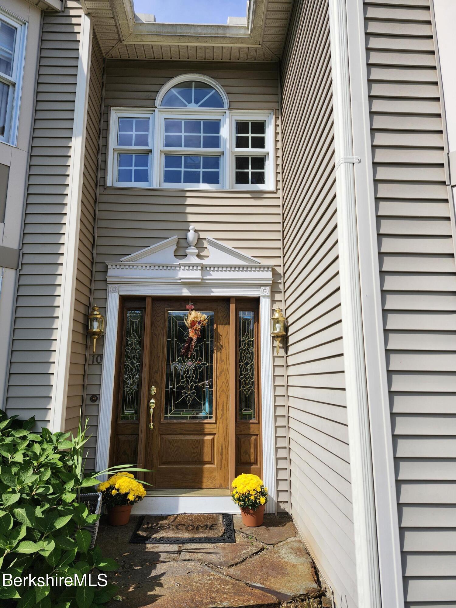10 Lillybrook Road Pittsfield, MA 01201 - Photo 18 of 91 a front view of a house with a yard