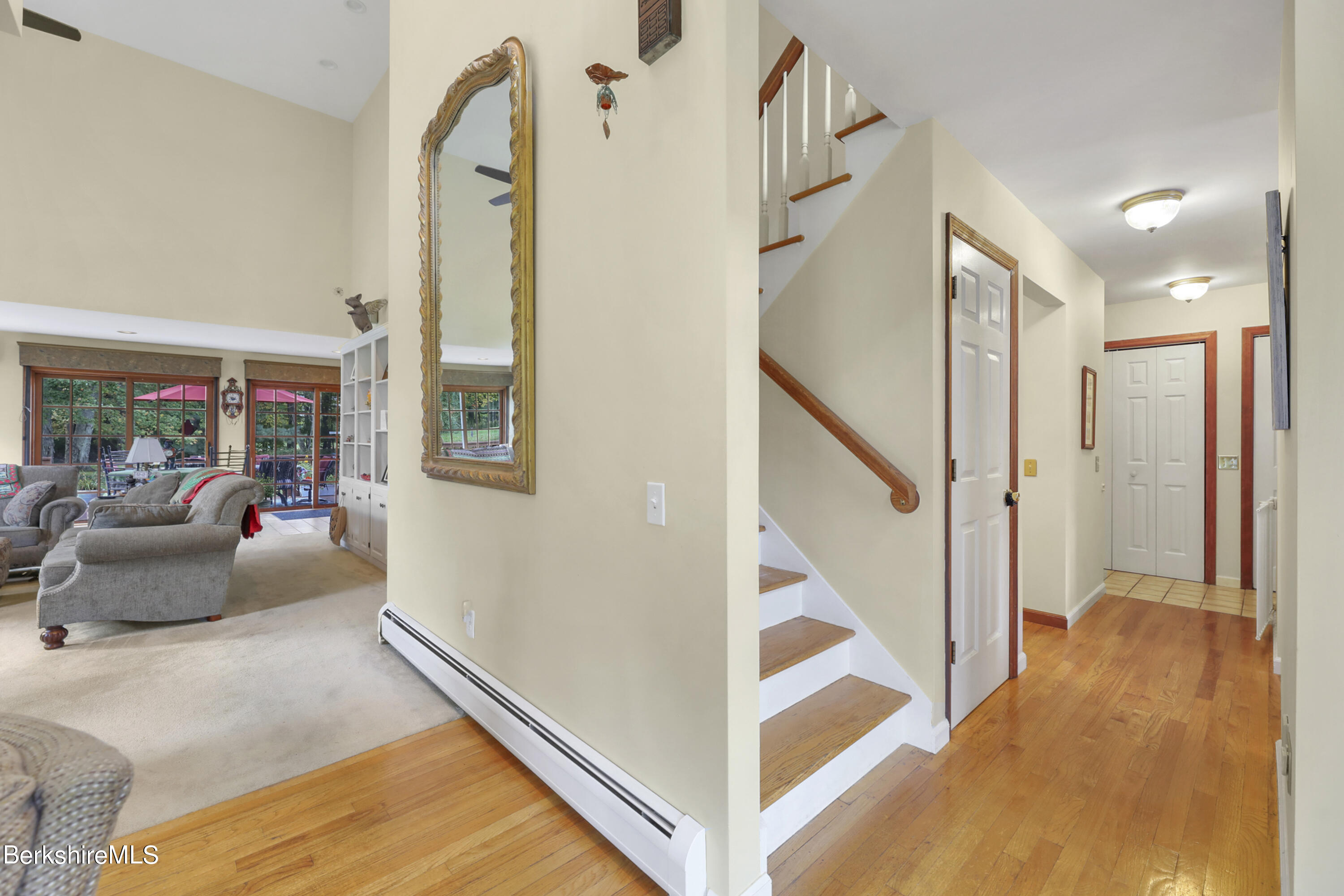 10 Lillybrook Road Pittsfield, MA 01201 - Photo 58 of 91 25 Foyer