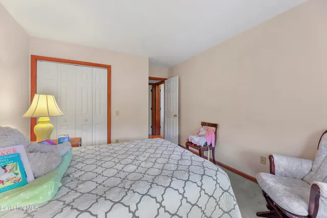 $699,900 | 10 Lillybrook Road, Pittsfield, MA 01201