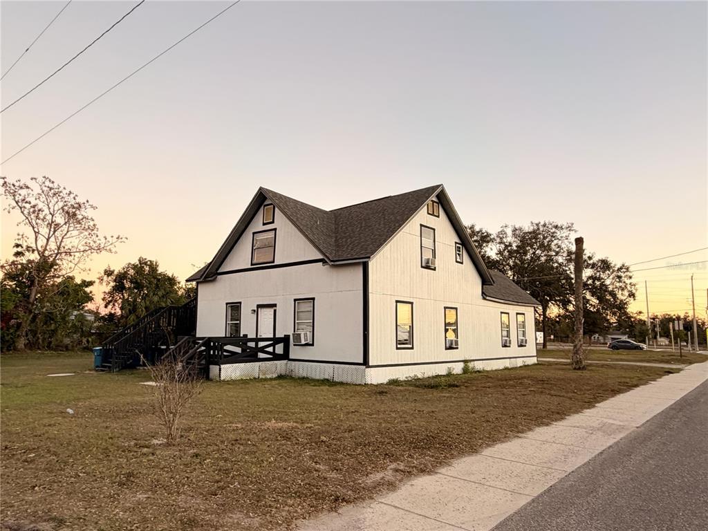 1001 Northeast 1st Street Mulberry, FL 33860 - Photo 2 of 37