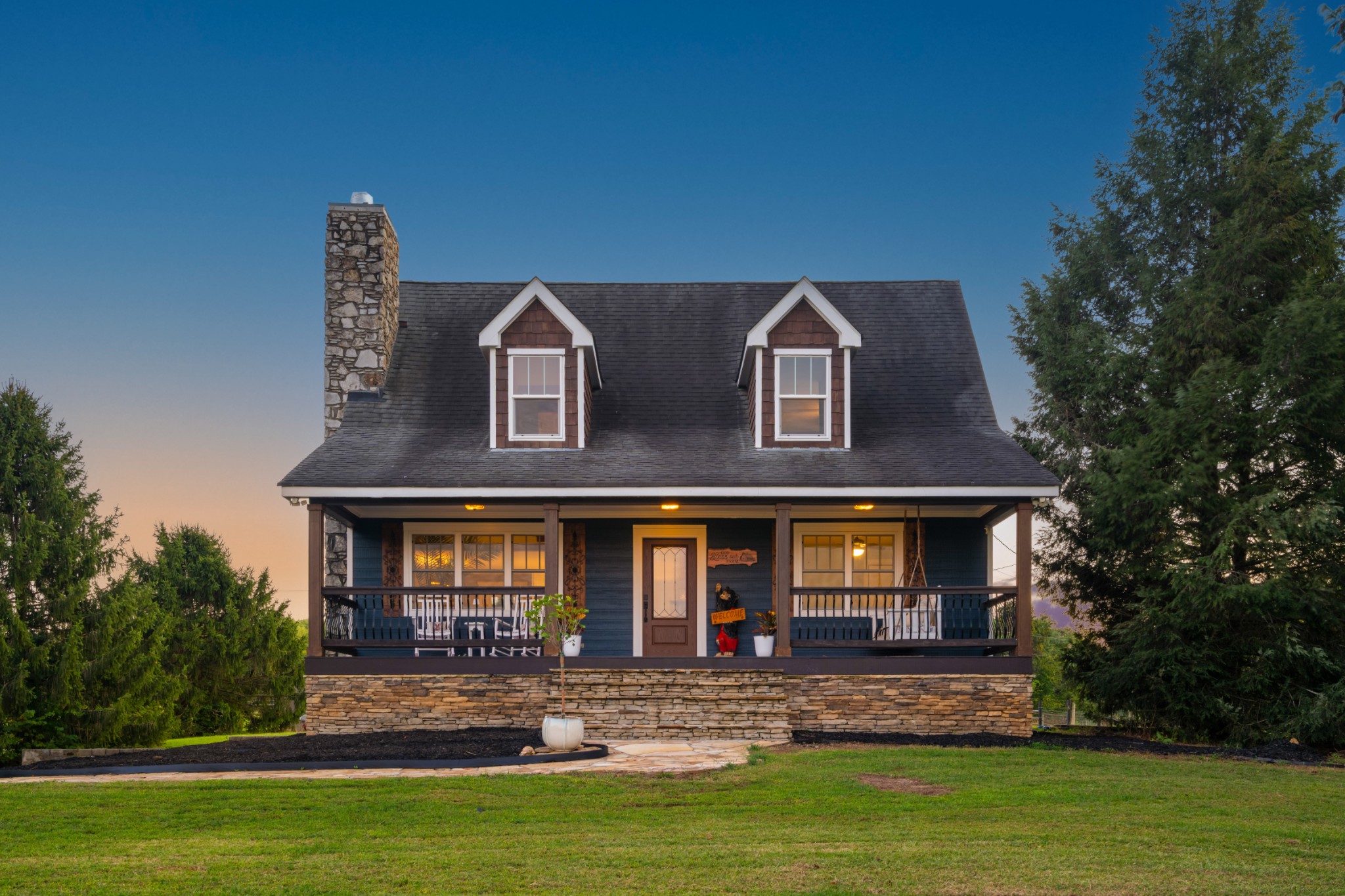 5439 Minnis Road Springfield, TN 37172 - Photo 27 of 43 a front view of a house with garden