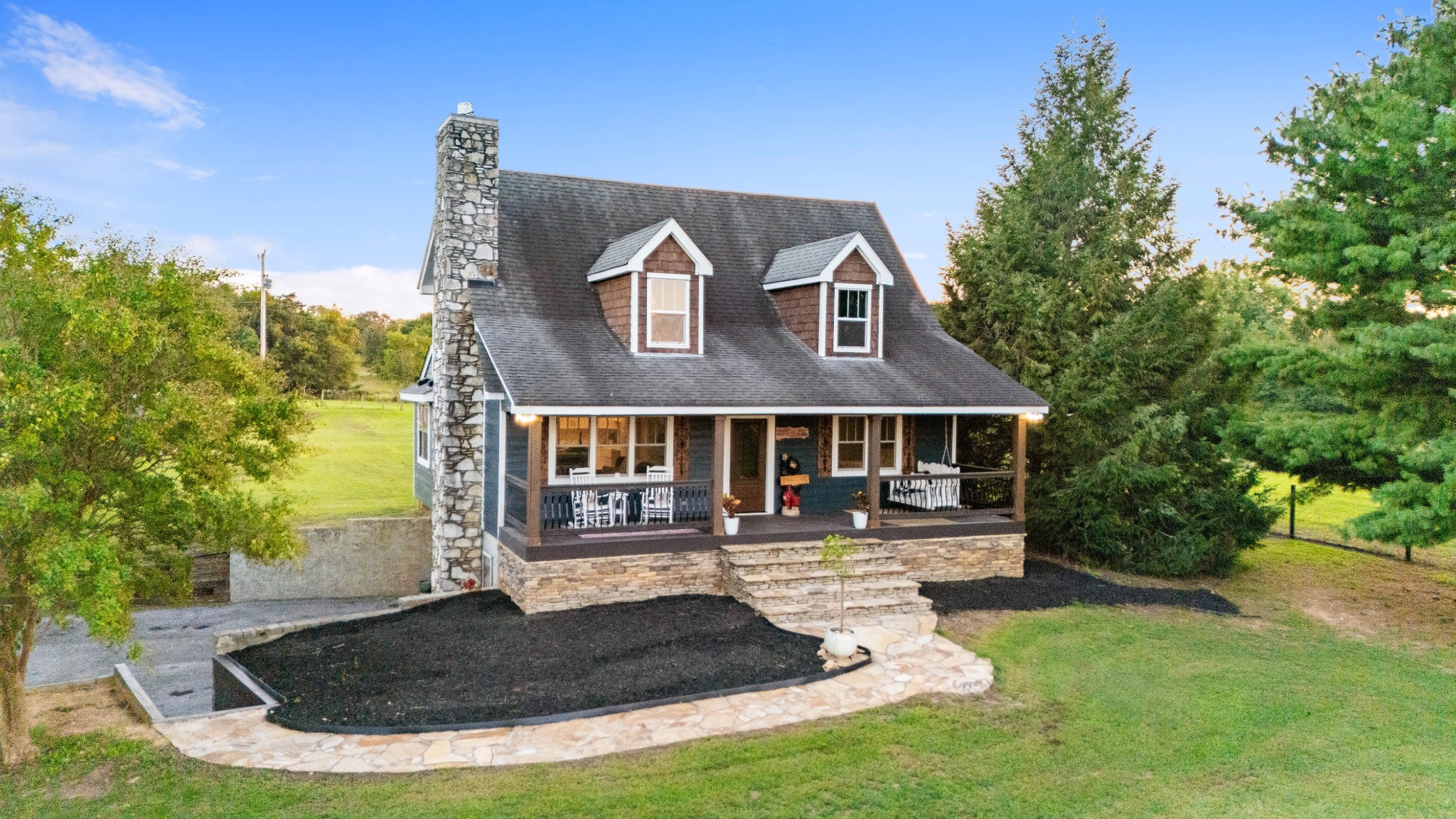 5439 Minnis Road Springfield, TN 37172 - Photo 28 of 43 a front view of a house with a yard