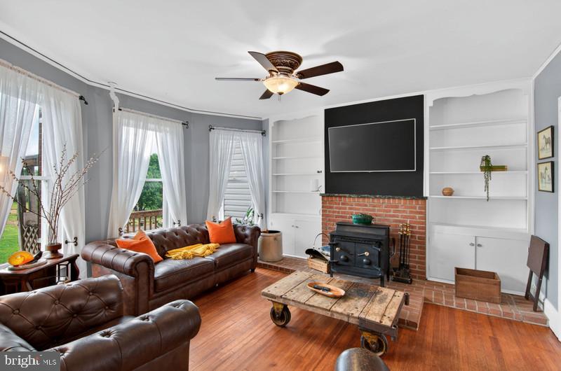 4331 Black Rock Road Upperco, MD 21155 - Photo 20 of 68 LIVING RM W/POCKET DOORS