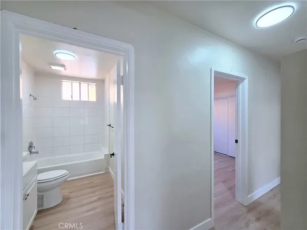 $824,900 | 5552 Lewis Avenue, Long Beach, CA 90805