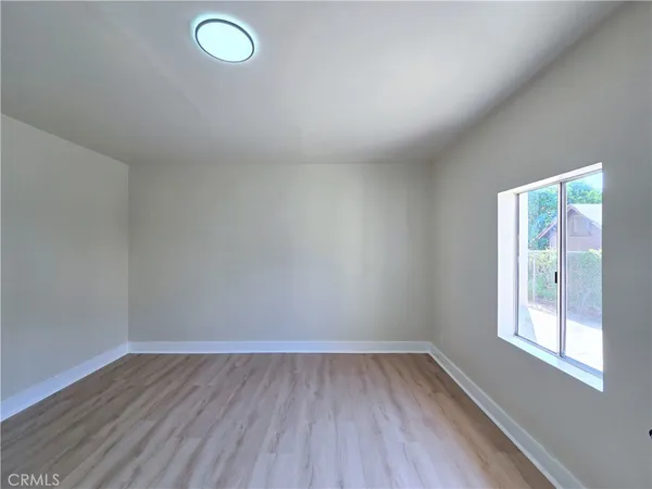 $824,900 | 5552 Lewis Avenue, Long Beach, CA 90805