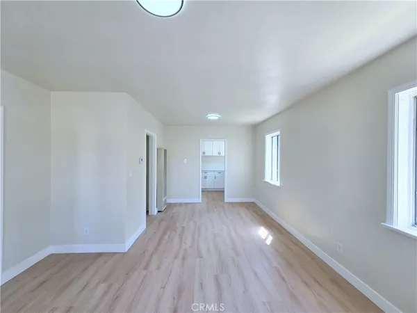 $824,900 | 5552 Lewis Avenue, Long Beach, CA 90805