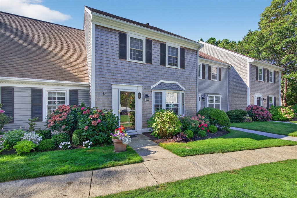287 Ocean Street, Unit C2 Barnstable, MA 02601 - Photo 4 of 34