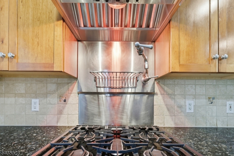 25 King George Road Warren, NJ 07059 - Photo 10 of 50