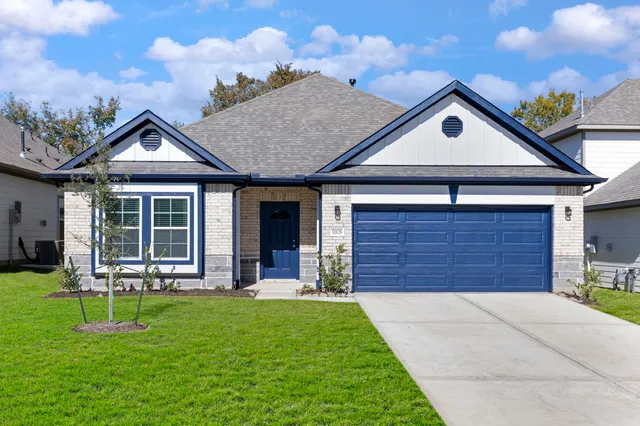 $1,950 | 11828 Whirlaway Drive, Willis, TX 77318