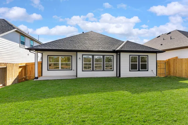 $1,950 | 11828 Whirlaway Drive, Willis, TX 77318