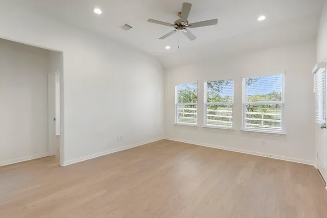 $1,950 | 11828 Whirlaway Drive, Willis, TX 77318