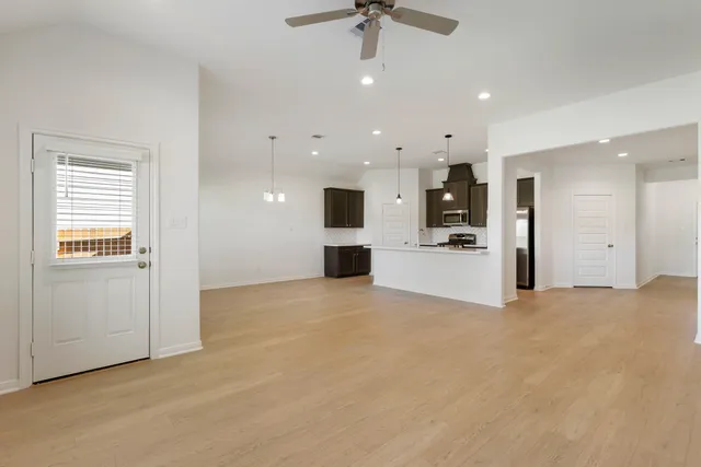 $1,950 | 11828 Whirlaway Drive, Willis, TX 77318