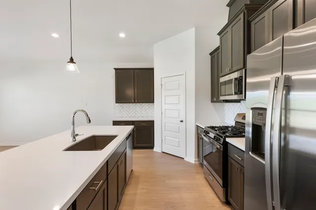 $1,950 | 11828 Whirlaway Drive, Willis, TX 77318