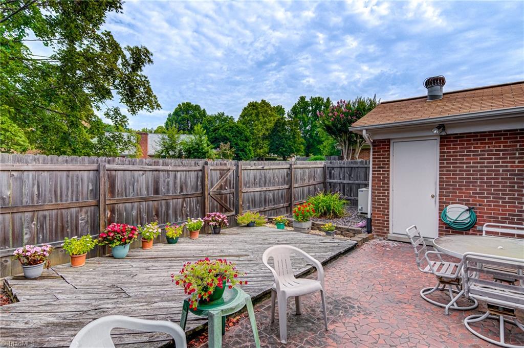 4909 Tower Road Greensboro, NC 27410 - Photo 27 of 28 Gallery Image 27