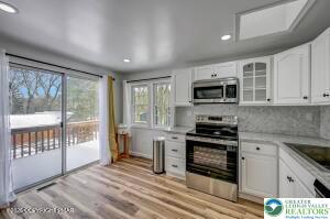 8 Button Wood Road Lake Harmony, PA 18624 - Photo 17 of 50