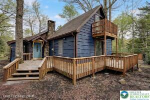 8 Button Wood Road Lake Harmony, PA 18624 - Photo 2 of 50