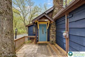 8 Button Wood Road Lake Harmony, PA 18624 - Photo 5 of 50