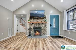 8 Button Wood Road Lake Harmony, PA 18624 - Photo 7 of 50