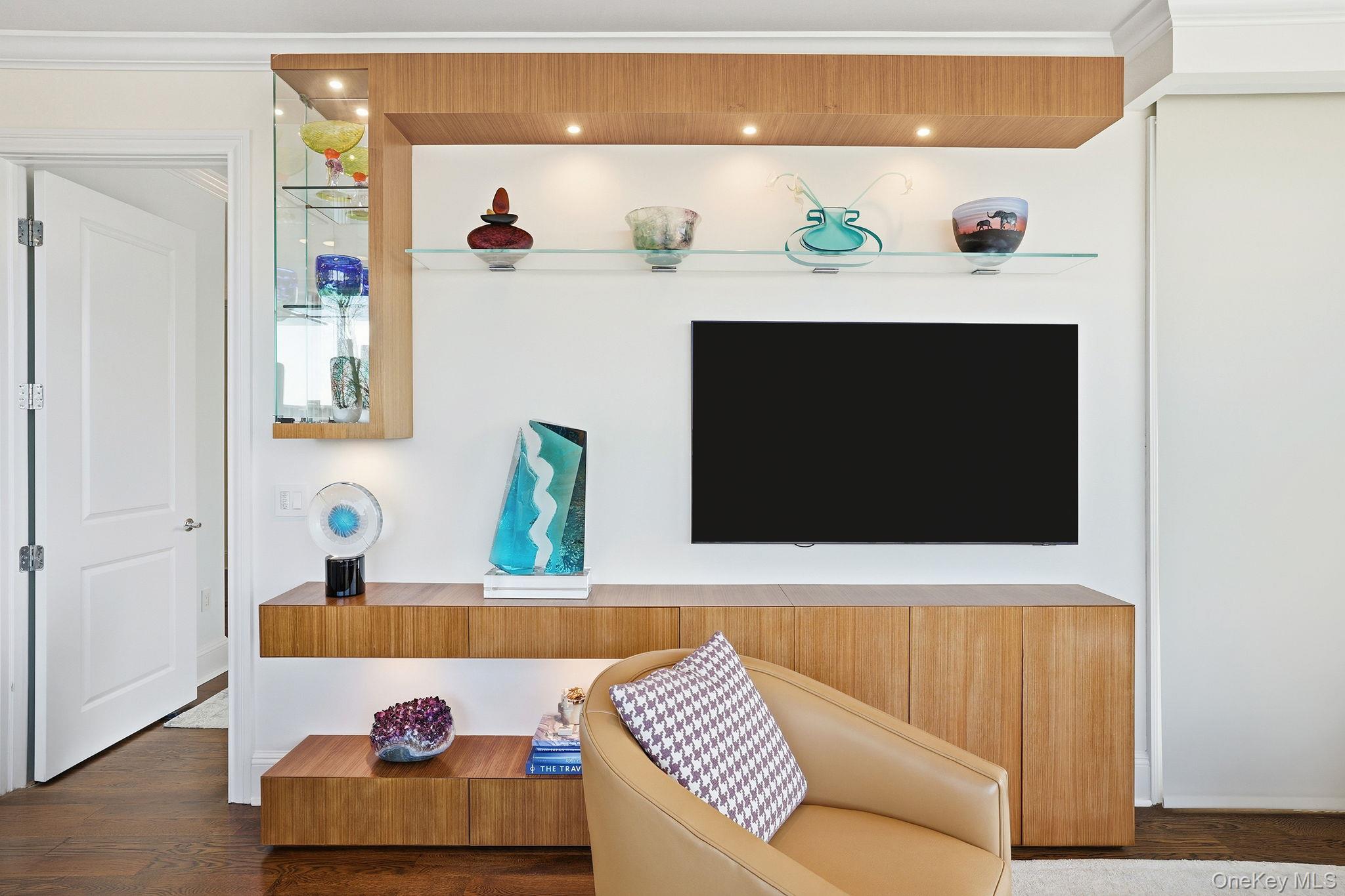 11 River Street, Unit 415 Sleepy Hollow, NY 10591 - Photo 5 of 37 a bathroom with a sink and a mirror