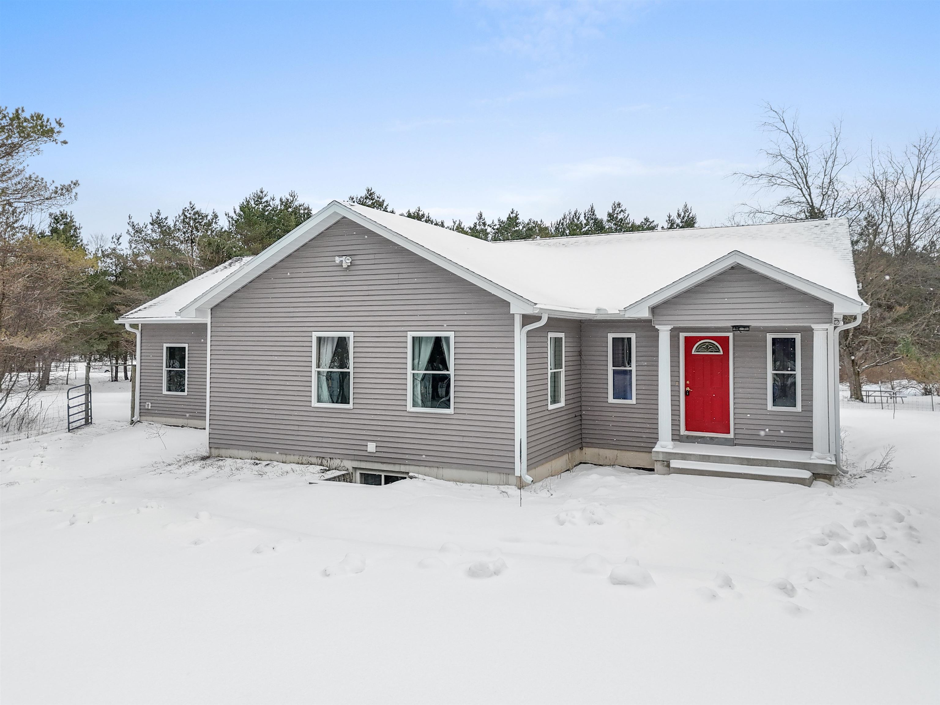 8530 Homestead Road Benzonia, MI 49616 - Photo 31 of 69