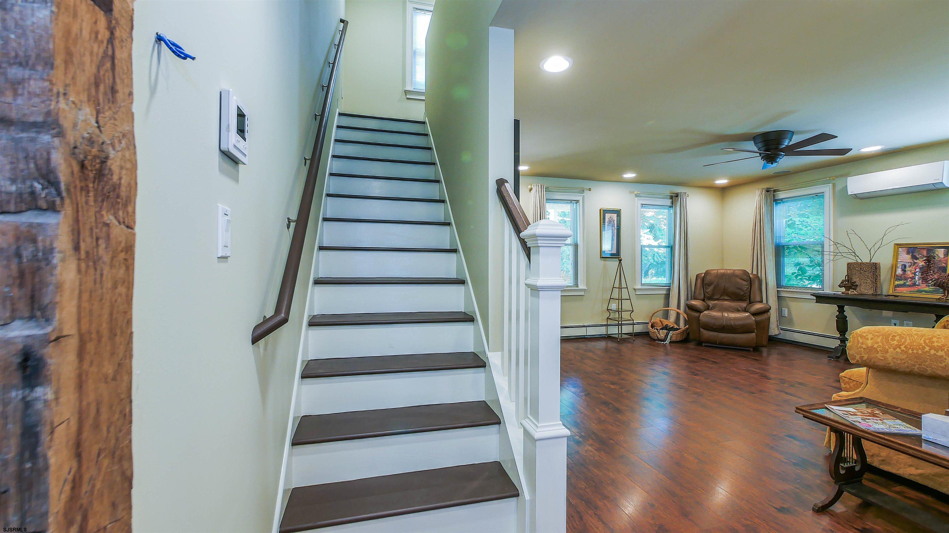 810 East Moss Mill Road Leeds Point, NJ 08205 - Photo 17 of 36 a view of entryway and livingroom with furniture