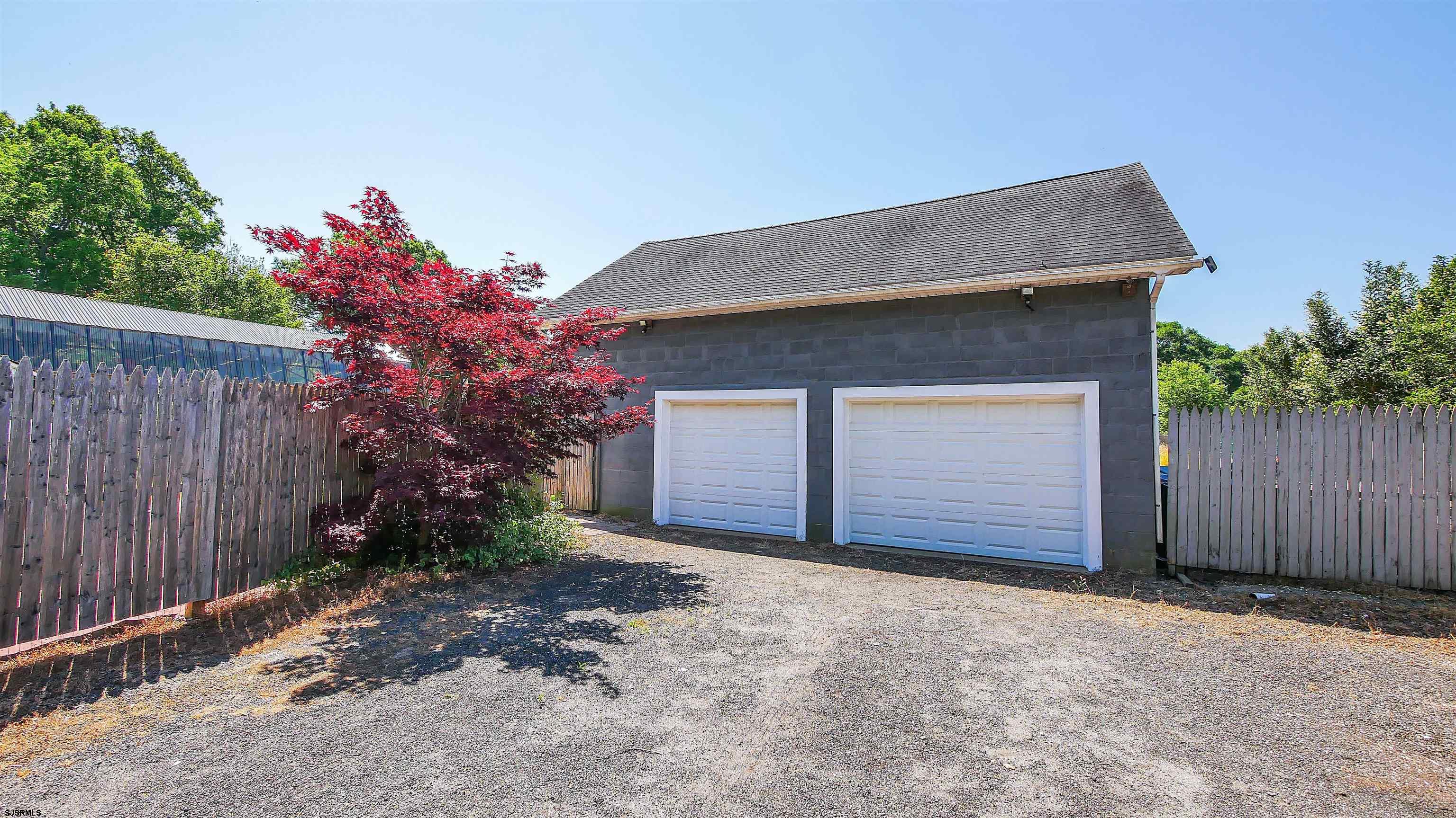 810 East Moss Mill Road Leeds Point, NJ 08205 - Photo 33 of 36 a front view of house with yard