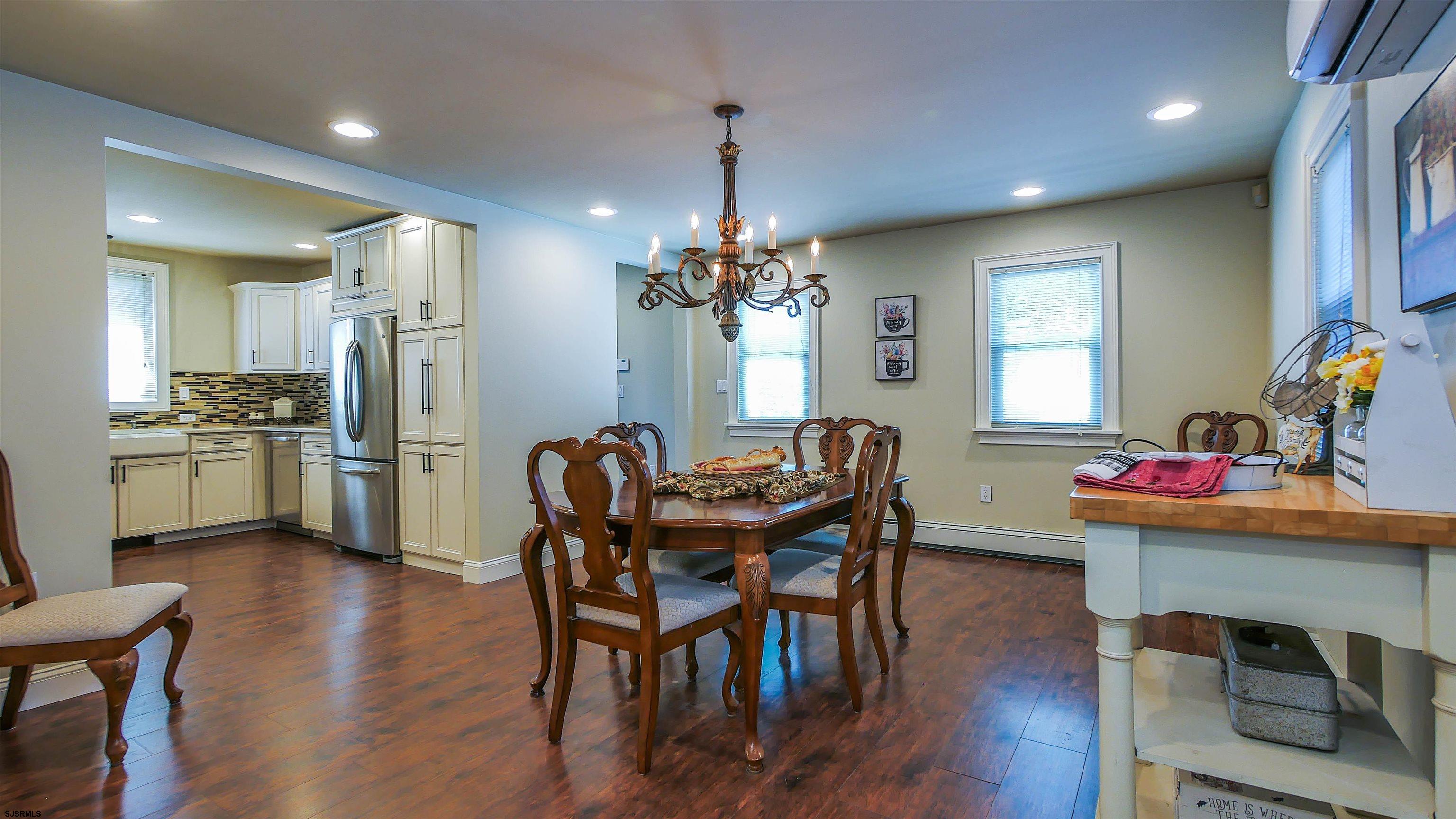 810 East Moss Mill Road Leeds Point, NJ 08205 - Photo 7 of 36 a dining room with furniture and window
