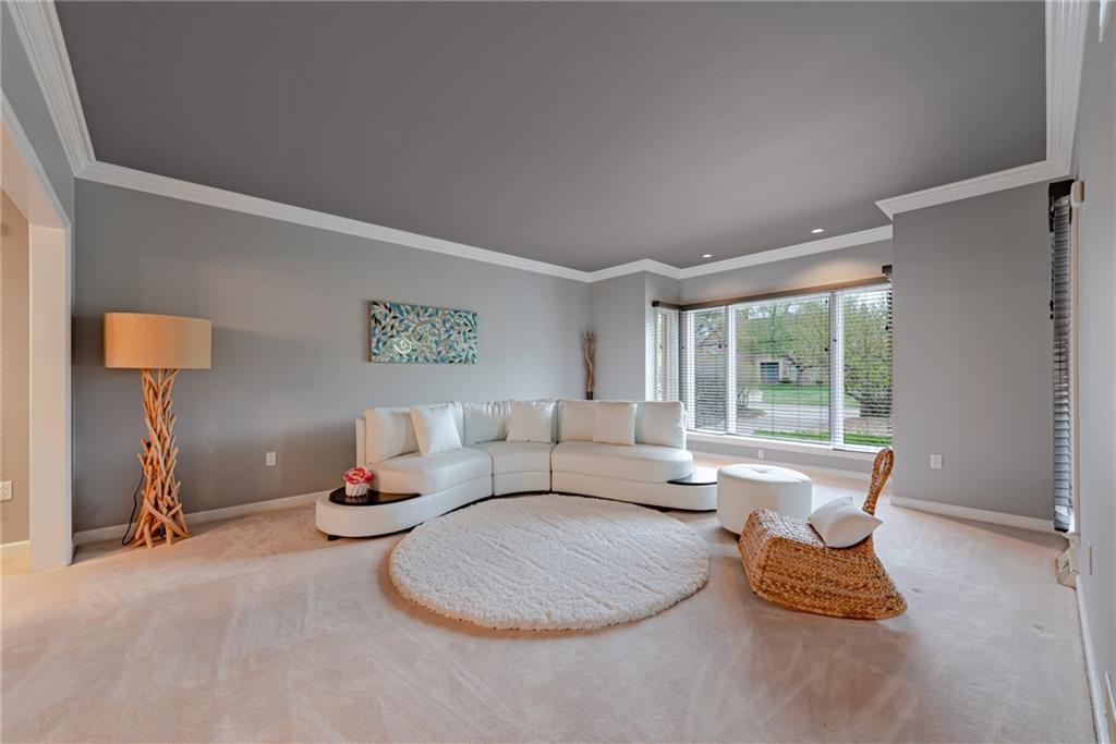 904 Settlers Ridge Road Pittsburgh, PA 15238 - Photo 5 of 25 Gallery Image 5