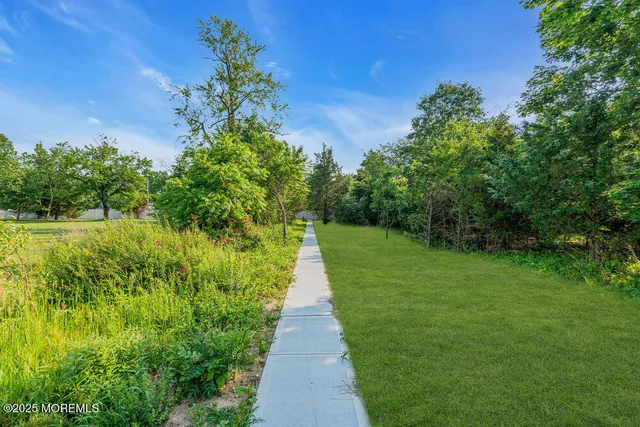 $1,525,000 | 11 Cranberry Harvest Court, Jackson, NJ 08527