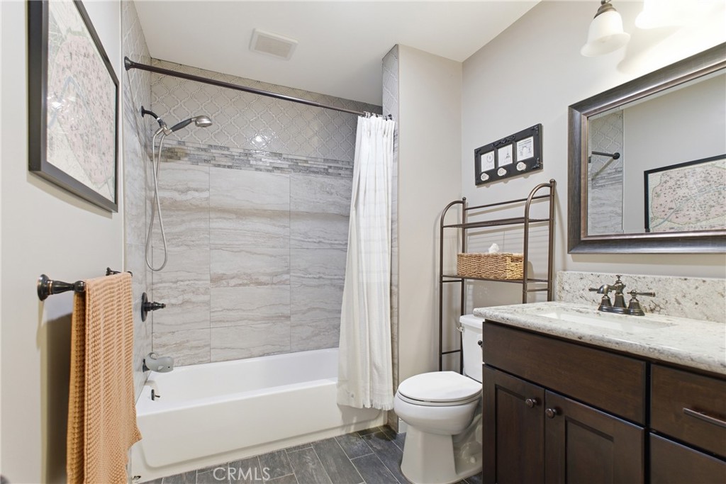 3403 Roxanne Avenue Long Beach, CA 90808 - Photo 10 of 28