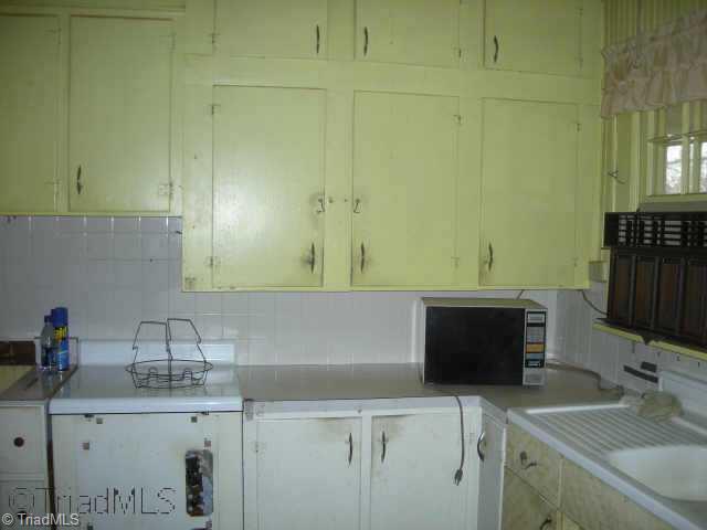 6490 Walnut Cove Road Walkertown, NC 27051 - Photo 4 of 4 Other. Kitchen