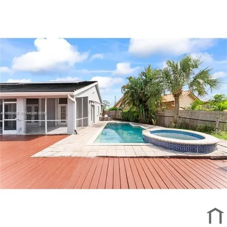 $4,000 | 2269 North Rock Island Road, Unit 2269, Margate, FL 33063