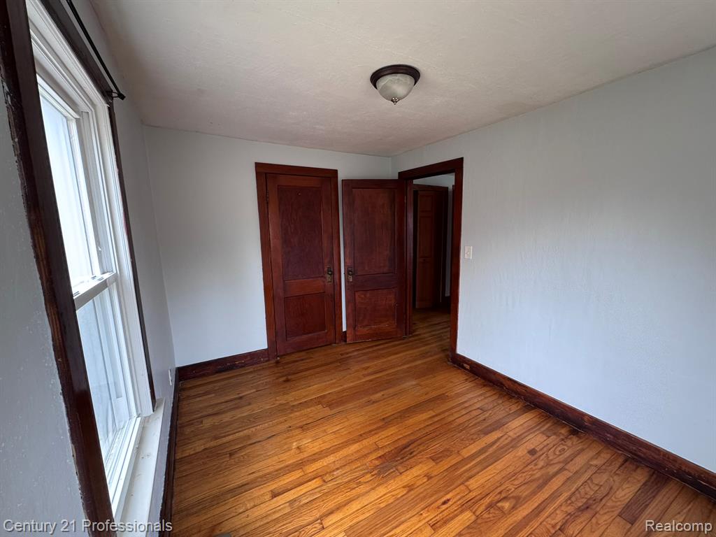 2021 West Rose Center Road Holly, MI 48442 - Photo 26 of 30