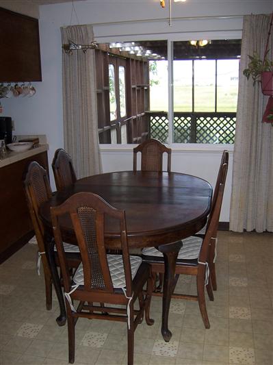 4785 Esquivel Road Vacaville, CA 95688 - Photo 5 of 12 Dining area
