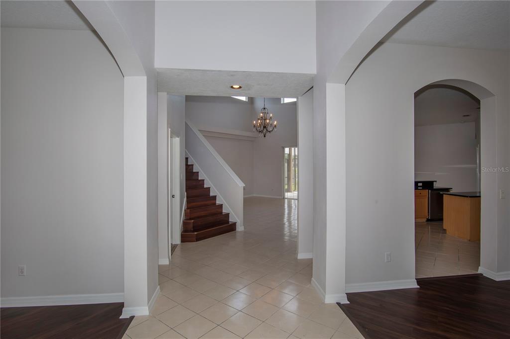 664 Cedar Forest Circle Orlando, FL 32828 - Photo 6 of 37 Gallery Image 6