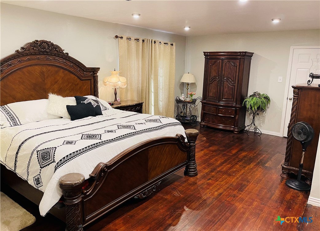 2924 Windsor Avenue Waco, TX 76708 - Photo 2 of 22