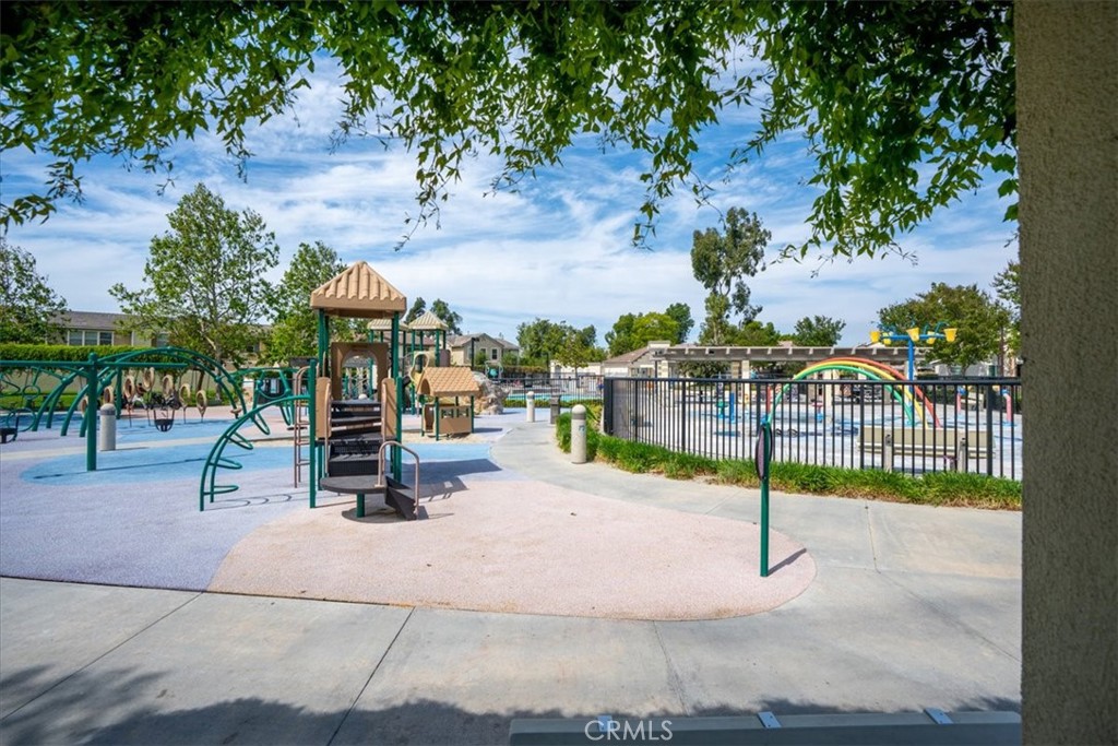 44 Fallbrook Irvine, CA 92604 - Photo 23 of 25