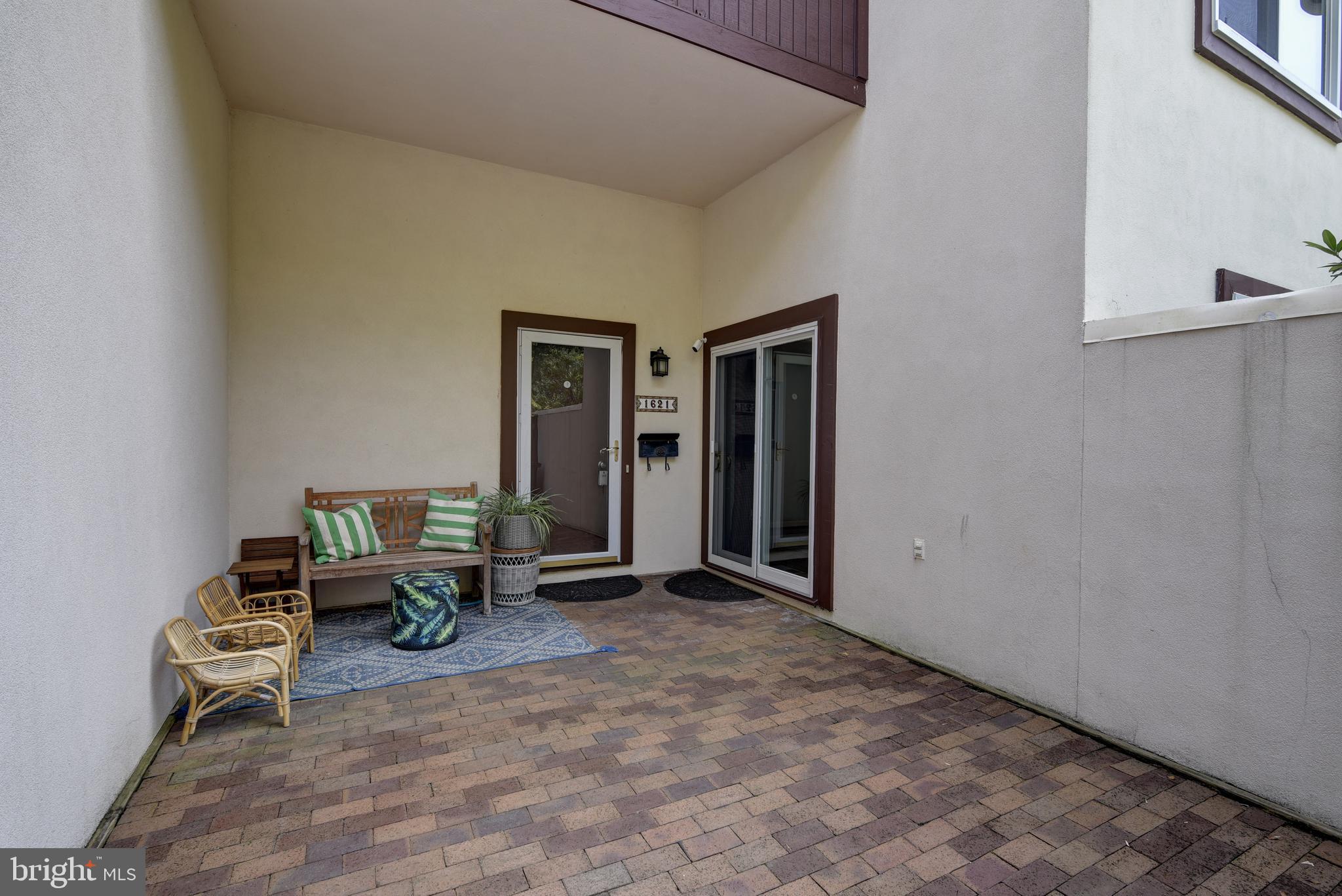 1621 Inlet Court Reston, VA 20190 - Photo 2 of 41 Private front courtyard for outdoor living
