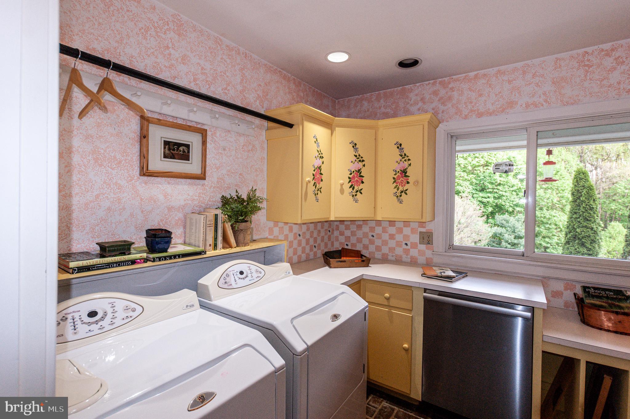 656 St Matthews Road Chester Springs, PA 19425 - Photo 30 of 66 Laundry/ Butler Pantry