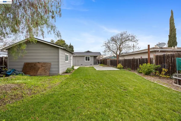 $899,000 | 560 North M Street, Livermore, CA 94551