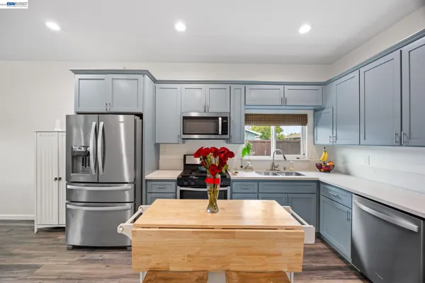 $899,000 | 560 North M Street, Livermore, CA 94551