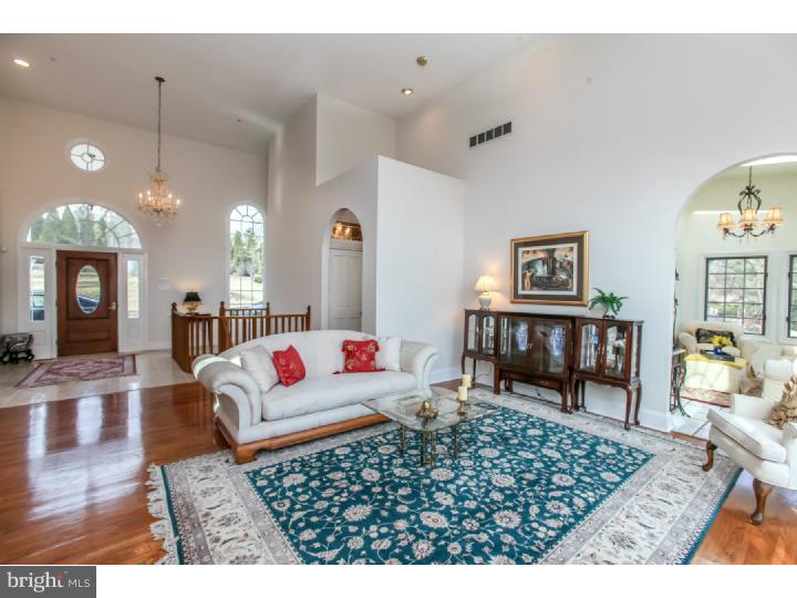 415 Upper Gulph Road Radnor, PA 19087 - Photo 3 of 25 Living Room