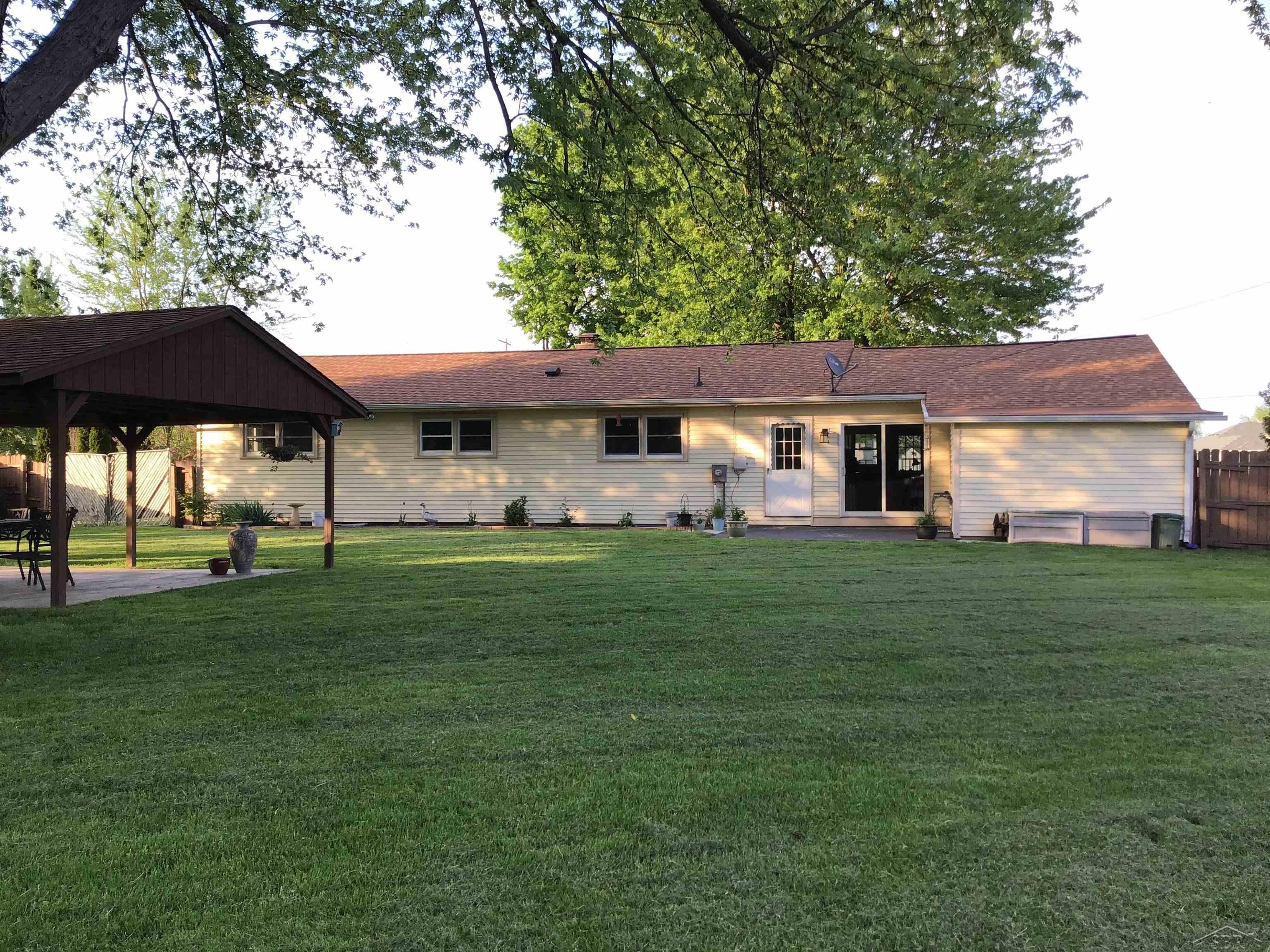 6055 North River Road Freeland, MI 48623 - Photo 21 of 30