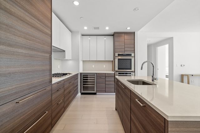 $1,920,000 | 1 Franklin Street, Unit 2412, Boston, MA 02110