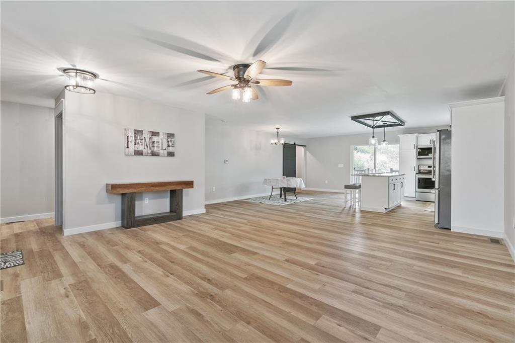 225 Ashbaugh Road Jeannette, PA 15644 - Photo 6 of 29 Gallery Image 6