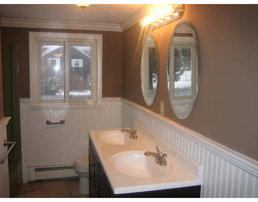 6 Diandy Road Bourne, MA 02562 - Photo 3 of 17