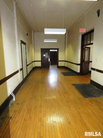 $1,149,800 | 218220 South Broad Street, Unit AL, Carlinville, IL 62626