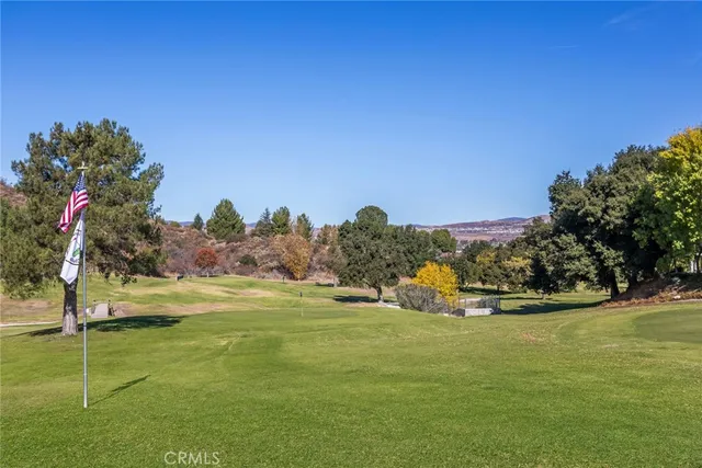 $369,999 | 19124 Avenue Of The Oaks, Unit A, Newhall, CA 91321