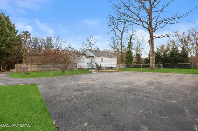 $469,000 | 648 Brewers Bridge Road, Jackson, NJ 08527